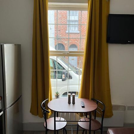 Appartement Ground Floor Two Bed Cairo Street à Warrington Extérieur photo